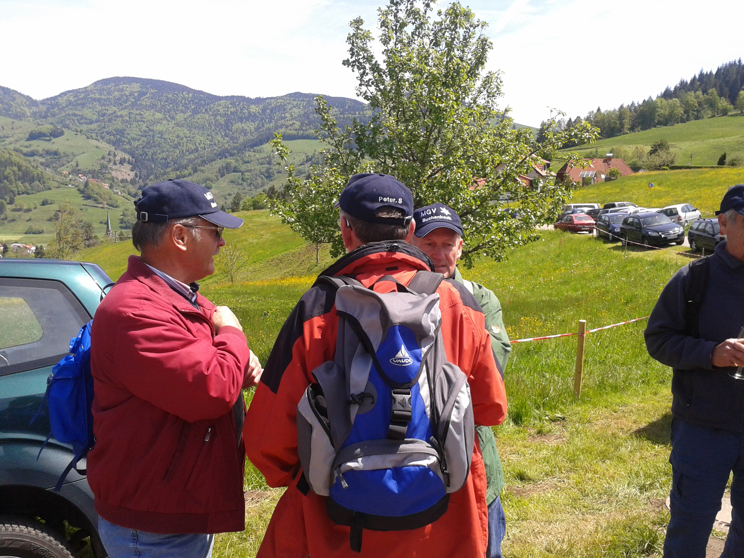 Gesellige Runde zum Abschluss – Vatertagswanderung 2012