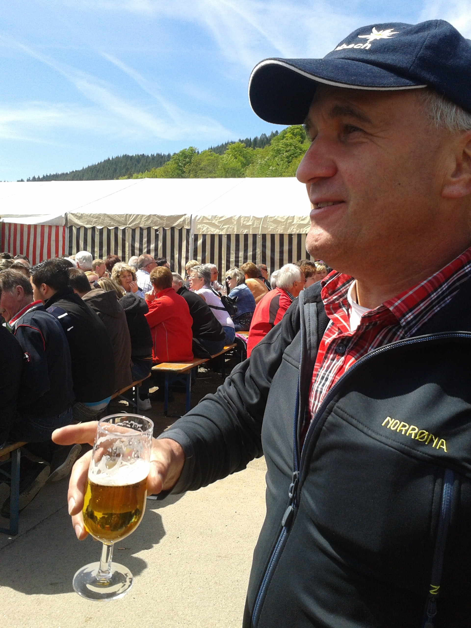 Start zur gemeinsamen Wanderung – Vatertagswanderung 2012