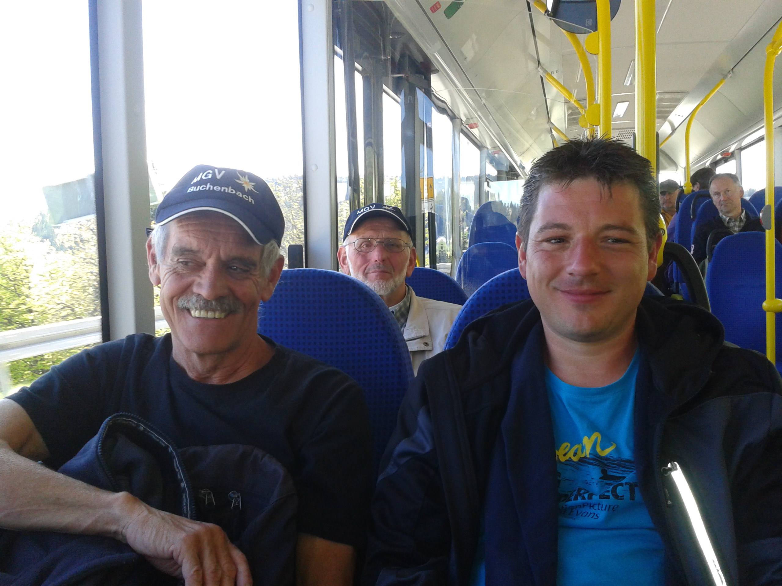 Gesellige Runde zum Abschluss – Vatertagswanderung 2012