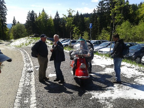 Gesellige Runde zum Abschluss – Vatertagswanderung 2012