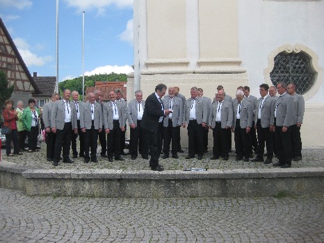 Kirchenbesichtigung auf dem Vereinsausflug – Vereinsausflug 2013