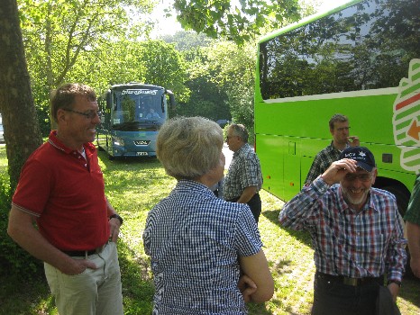 Gemeinsame Einkehr unterwegs – Vereinsausflug 2013