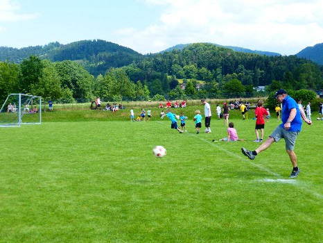 Treffer vom Elfmeterpunkt – Elfmeterkick 2013
