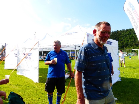 Die Mannschaft des Männerchors – Elfmeterkick 2013