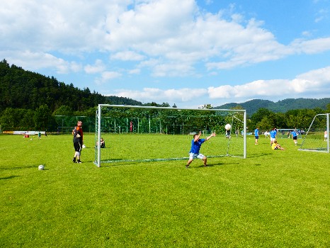 Die Mannschaft des Männerchors – Elfmeterkick 2013