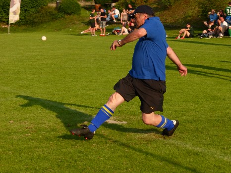 Treffer vom Elfmeterpunkt – Elfmeterkick 2013