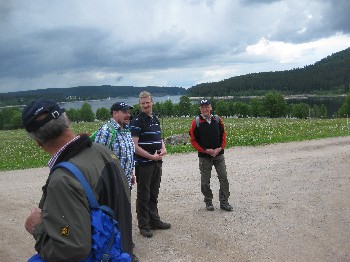 Rast und Stärkung unterwegs – Vatertagswanderung 2014