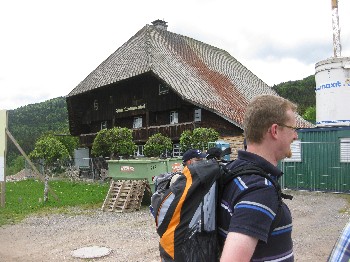Gesellige Runde zum Abschluss – Vatertagswanderung 2014