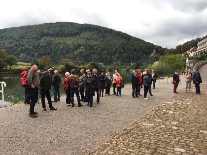 Gesellige Pause unterwegs – Vereinsausflug 2016