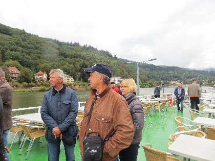 Gesellige Pause unterwegs – Vereinsausflug 2016