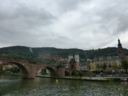 Gesellige Pause unterwegs – Vereinsausflug 2016