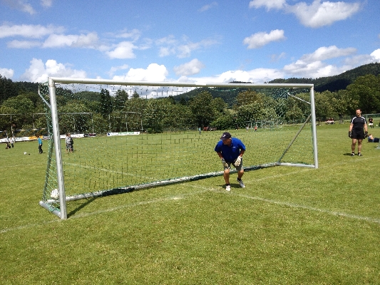 Die Mannschaft des Männerchors – Elfmeterkick 2012