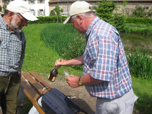 Rast und Stärkung unterwegs – Vatertagswanderung 2009
