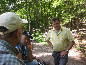 Gesellige Runde zum Abschluss – Vatertagswanderung 2009