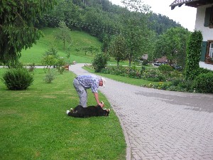 Gesellige Runde zum Abschluss – Vatertagswanderung 2009
