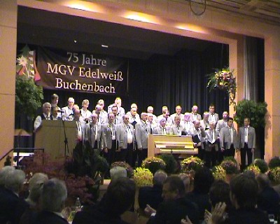 Großer Gemeinschaftschor beim Chorgruppenkonzert 2009