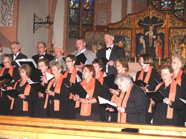 Der Männerchor beim Kirchenkonzert 2011