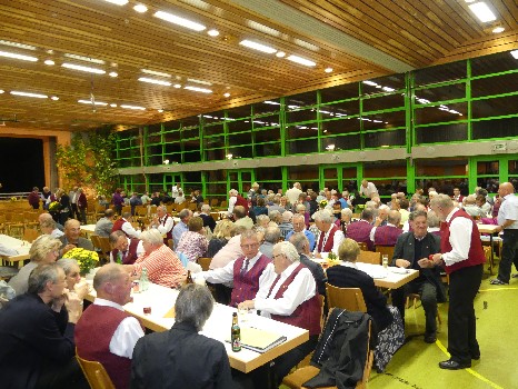 Der Männerchor beim Herbstkonzert 2018