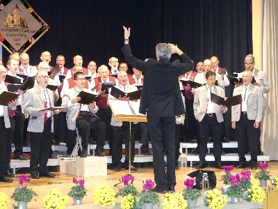 Der Männerchor beim Herbstkonzert 2021