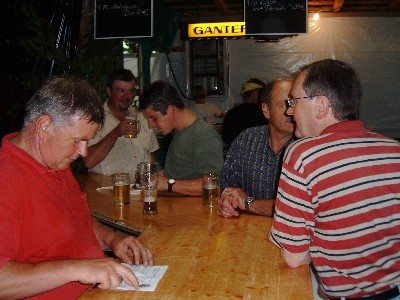 Sängerhock 2005 – Gesellige Runde beim Sängerhock