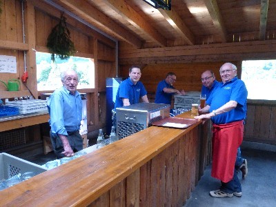 Sängerhock 2015 – Helfer sorgen für das leibliche Wohl